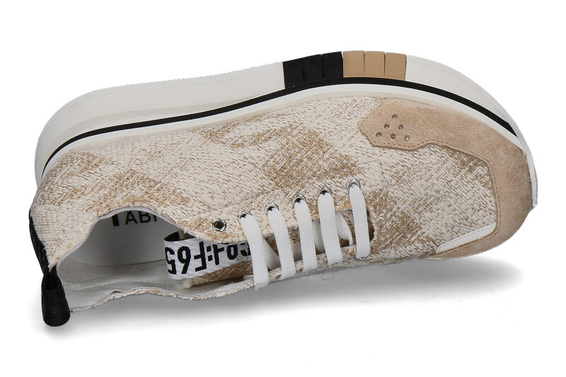 F65-FD8116_232900457_5